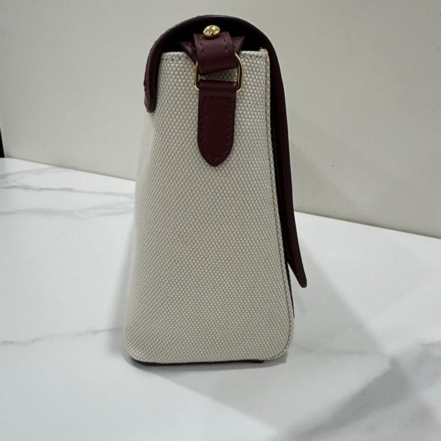 Burberry Horseferry 帆布翻蓋斜背包-3