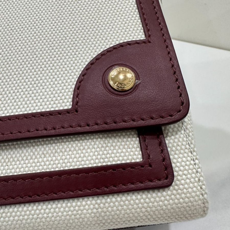 Burberry Horseferry 帆布翻蓋斜背包-16