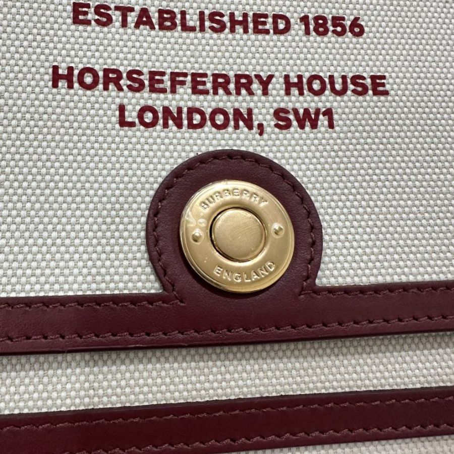 Burberry Horseferry 帆布翻蓋斜背包-17