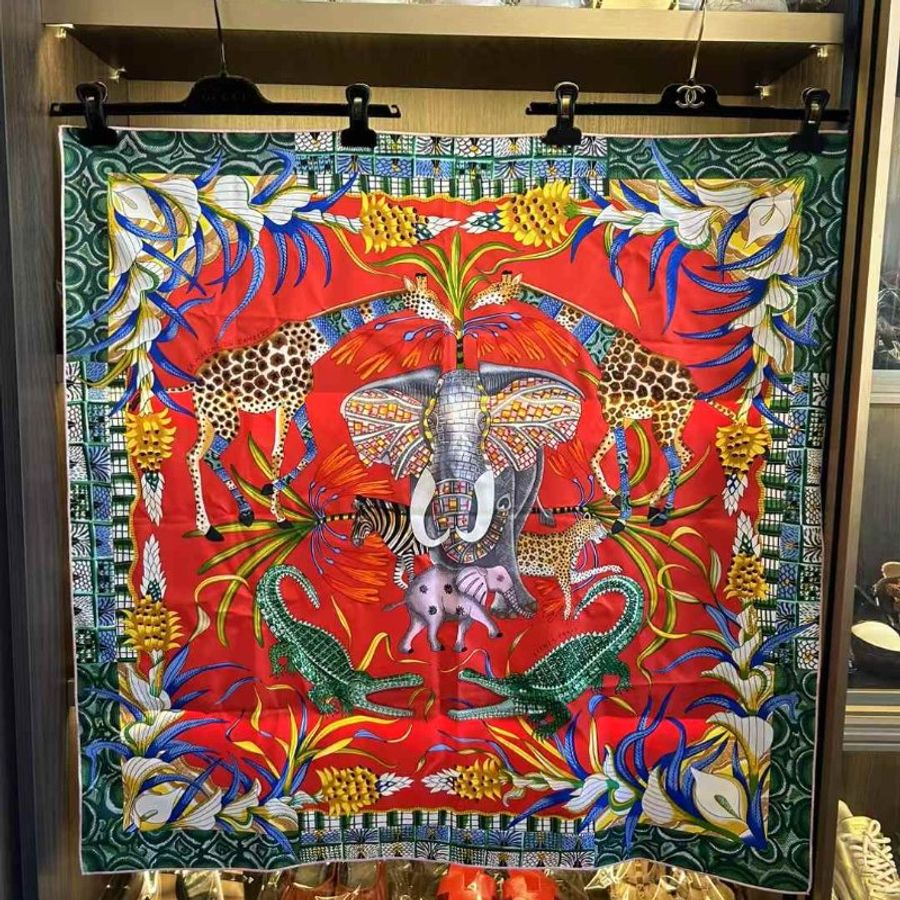 Hermès絲斤 全新 90x90 贊比西河慶典 配戴錶框都好看-3