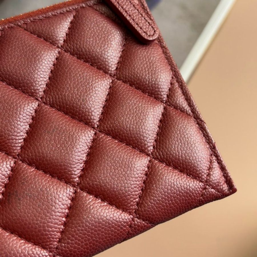 ::CHANEL::香奈兒 A84107 勃根地紅牛皮金雙C一字拉鍊扁型長夾 錢包色皮革卡片零錢包-2