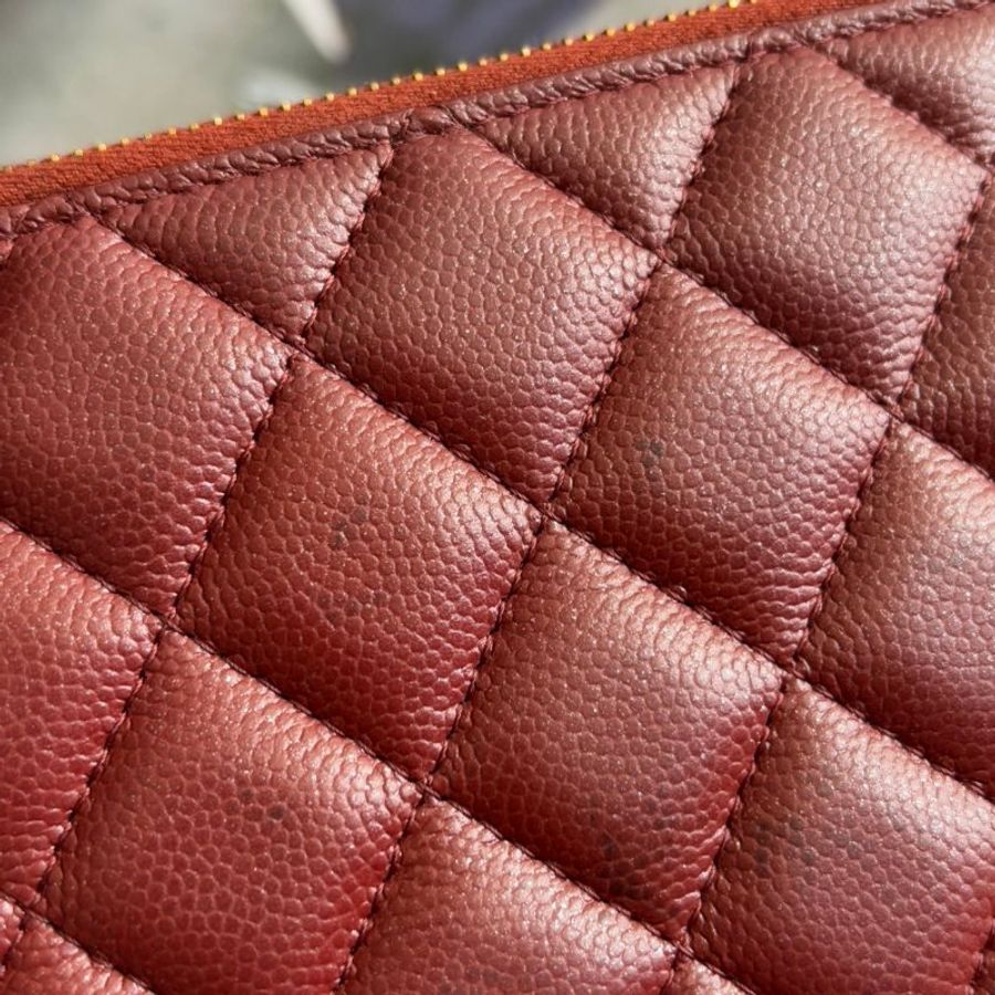 ::CHANEL::香奈兒 A84107 勃根地紅牛皮金雙C一字拉鍊扁型長夾 錢包色皮革卡片零錢包-30