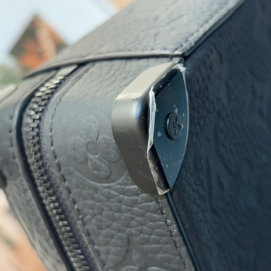 ::LOUIS VUITTON:: LV M59163 HandleSoftTrunk黑壓紋箱型手提斜背包-32