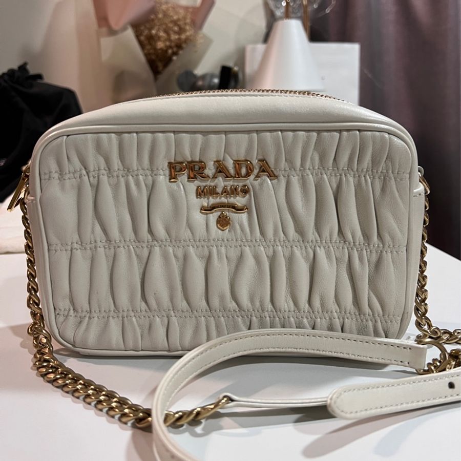 Prada Matelassé camera bag 相機包 白金配色-0