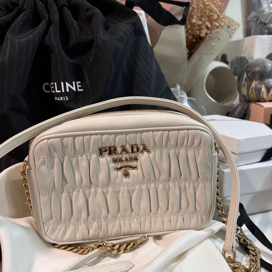 Prada Matelassé camera bag 相機包 白金配色-2
