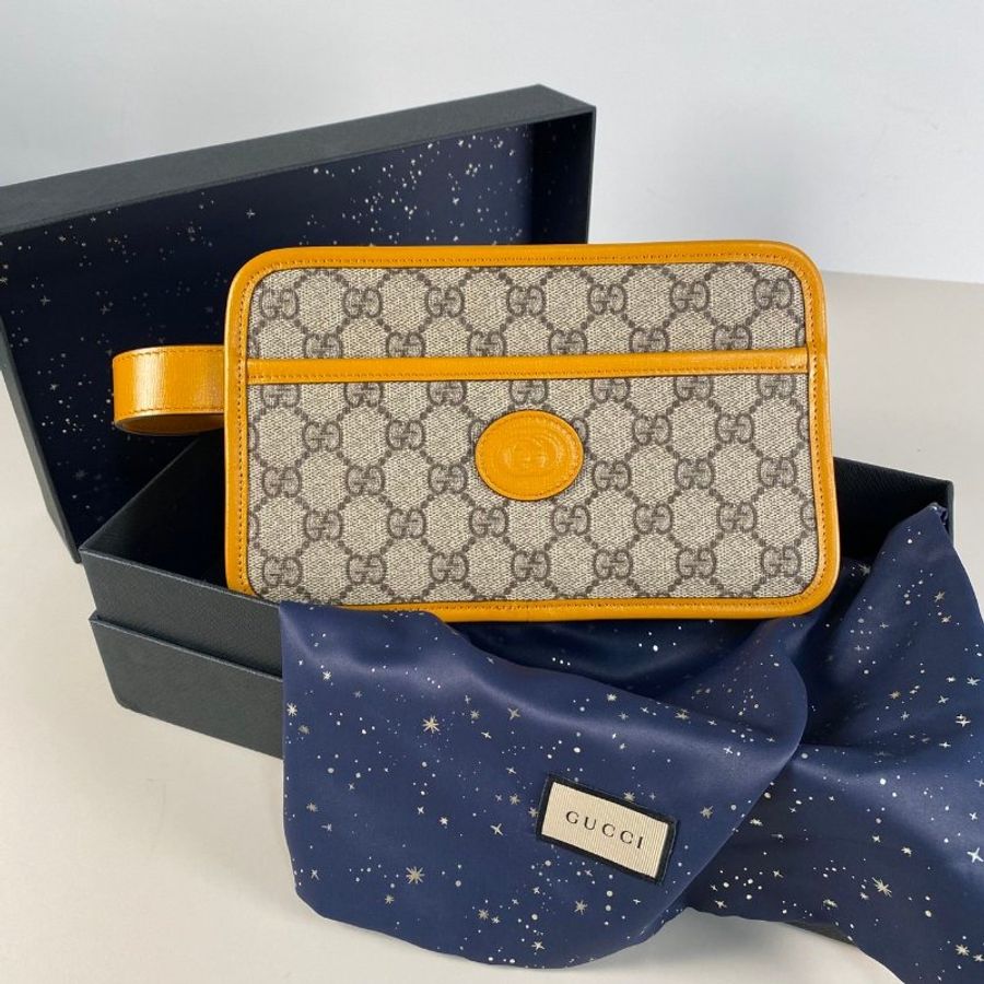 🔹全新品🔹 GUCCI GG Supreme PVC 塗層帆布 芥末黃 拉鍊 手提 手拿包-2