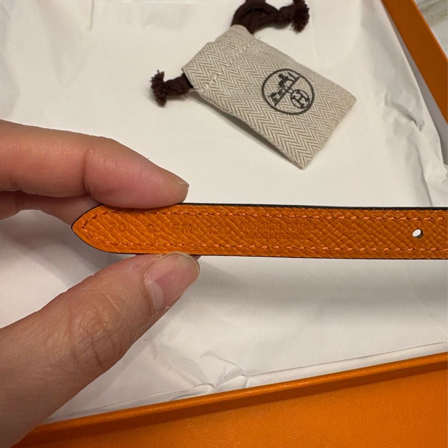 【近乎全新的閒置品,可議】HERMES Focus皮帶釦 & 雙面皮腰帶13 mm-8