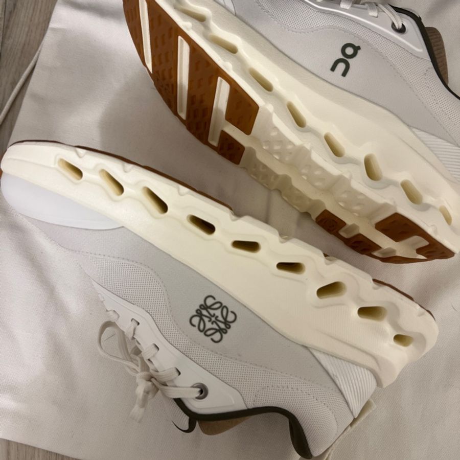 Loewe x On 聯名運動鞋-6