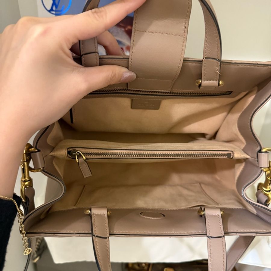 Gucci GG Marmont 手提/肩背包-3
