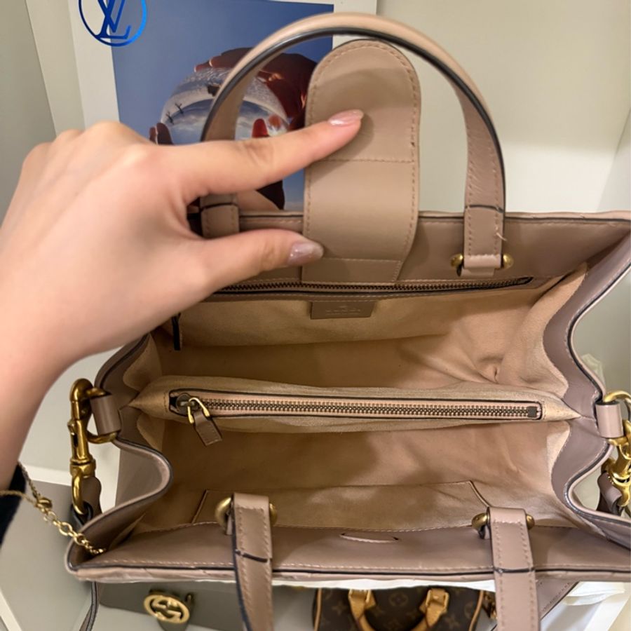 Gucci GG Marmont 手提/肩背包-9