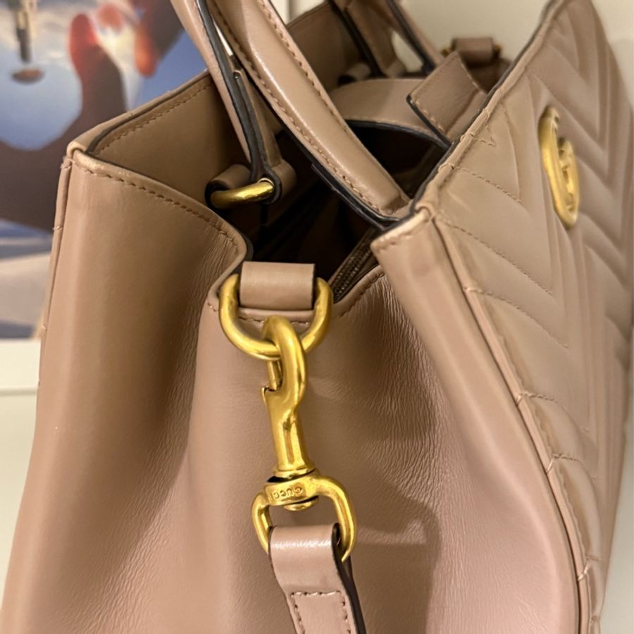 Gucci GG Marmont 手提/肩背包-11