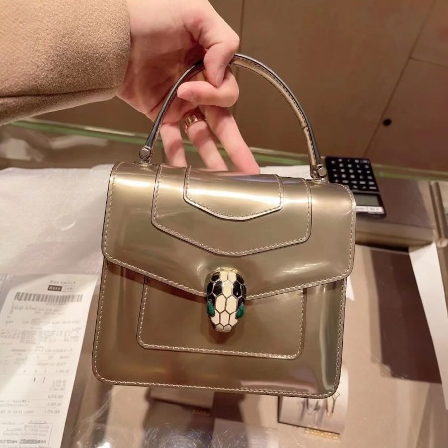 ✨快閃特價✨Bvlgari 281217 Serpenti Forever 金屬刷紋小牛皮包 古銅色-9