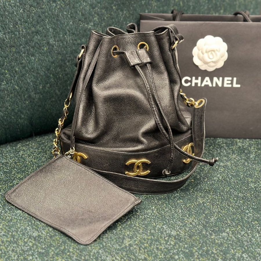 出清大優惠❤️CHANEL❤️牛皮大C水桶包🔥帥氣辣酷甜-4