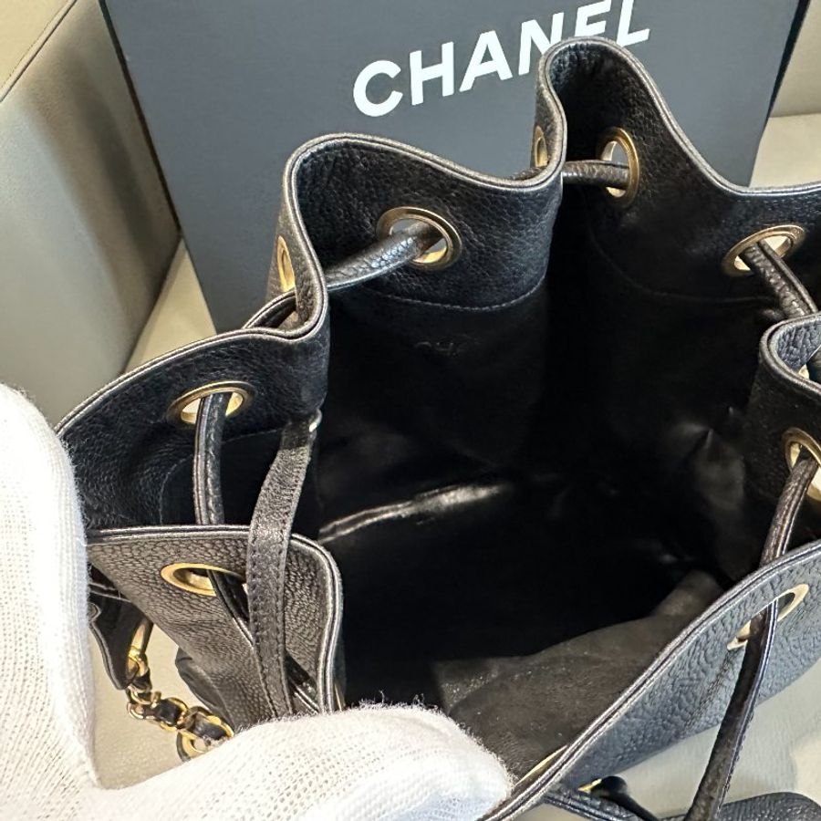 出清大優惠❤️CHANEL❤️牛皮大C水桶包🔥帥氣辣酷甜-8