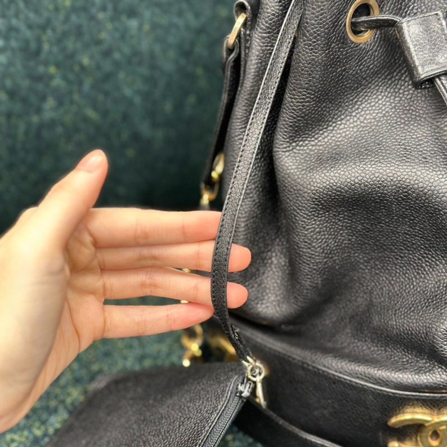 出清大優惠❤️CHANEL❤️牛皮大C水桶包🔥帥氣辣酷甜-11