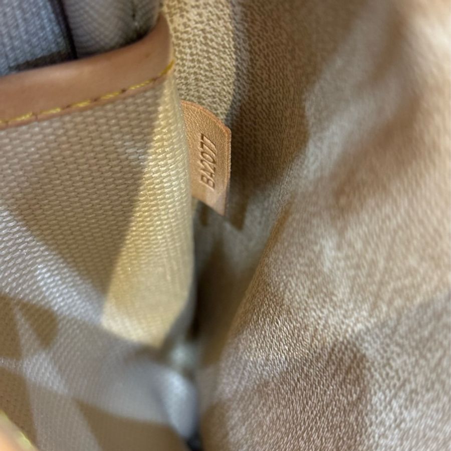 LV M42228 原花老花字紋 拉鍊 小珍包手提包公事包醫生包波士頓包晚宴包-27