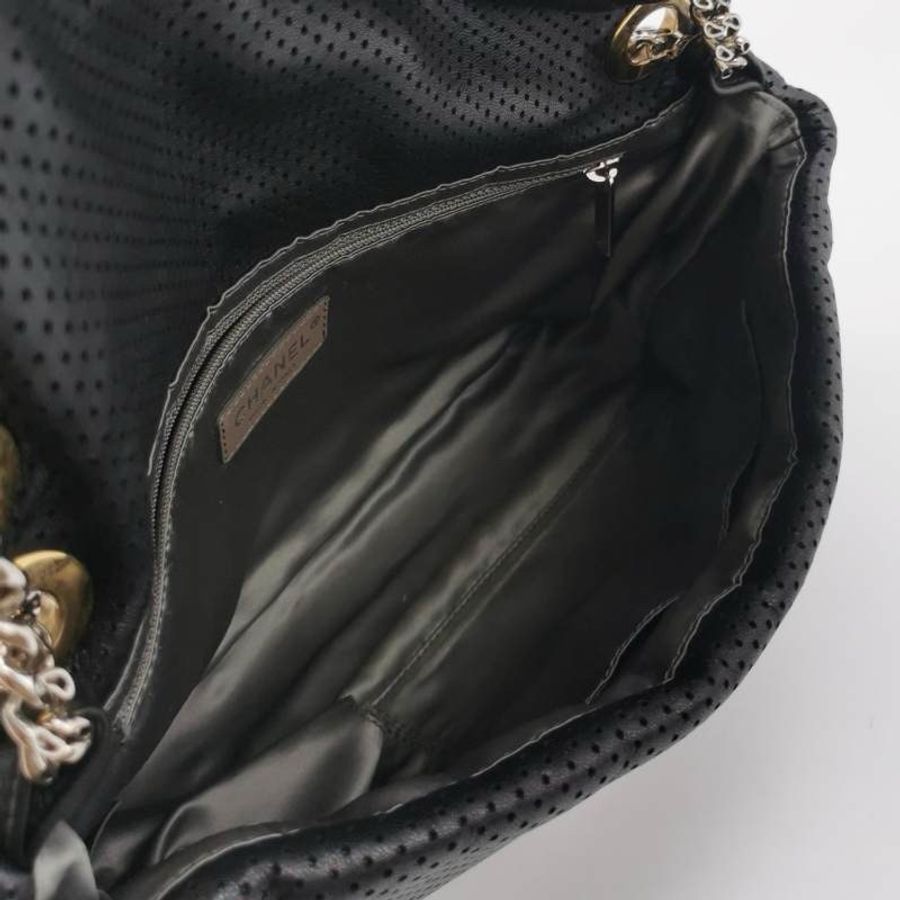 Chanel2.55 Bag羊皮純色網孔矩形旋扣翻蓋單肩包-9