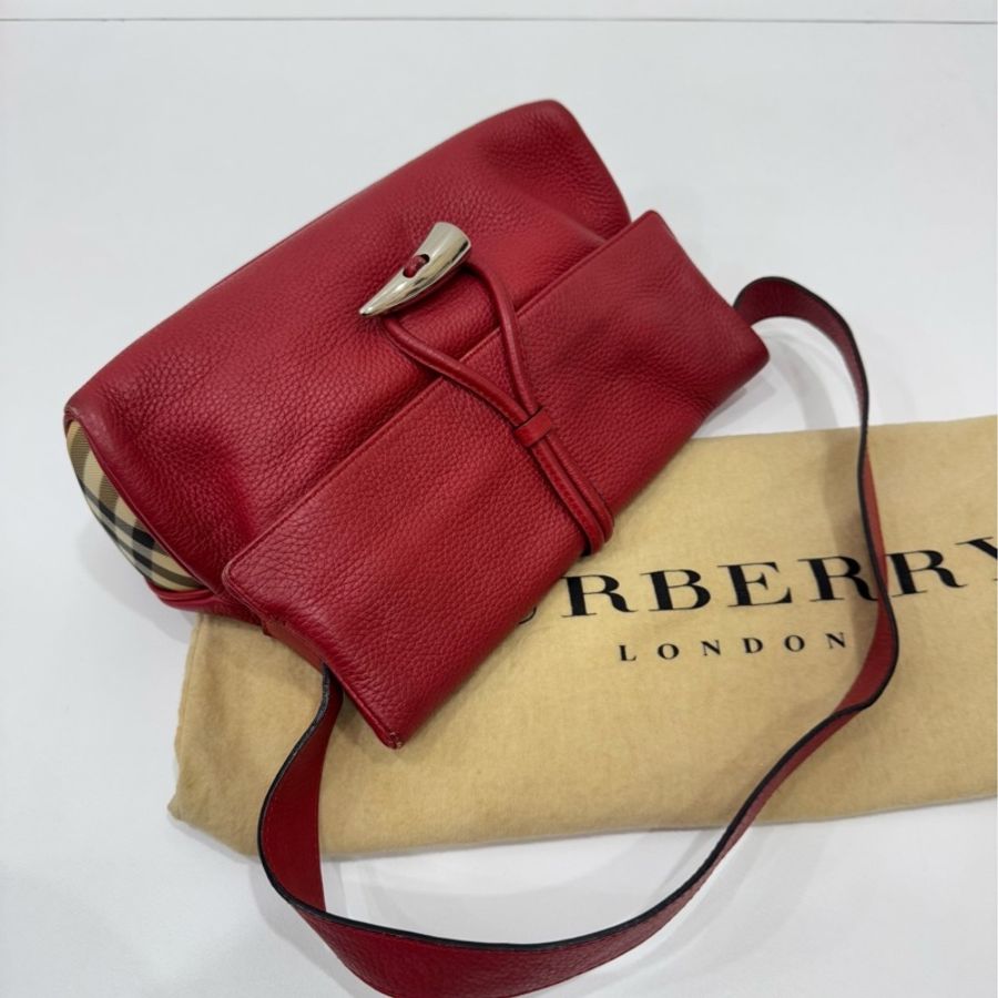 BURBERRY 紅色 牛角包 肩背包 腋下包 手提包 側背包-1