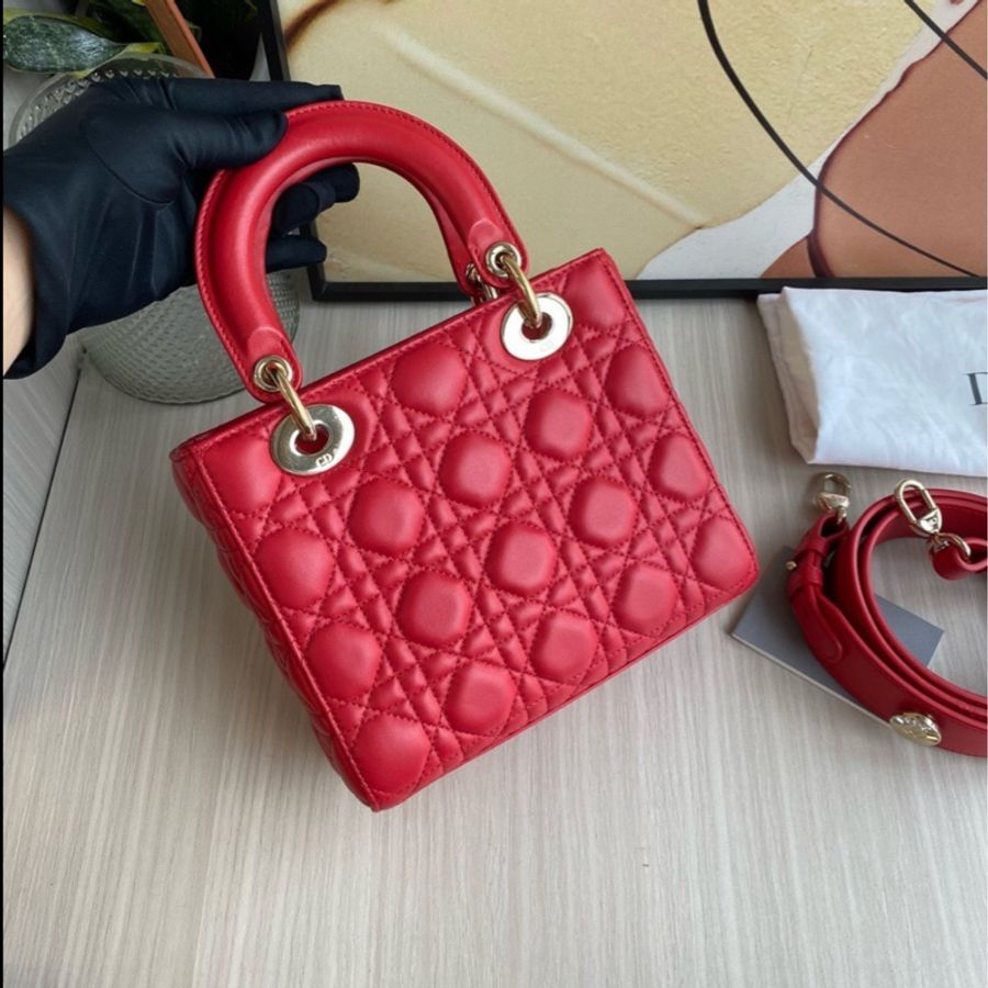 Dior 四格戴妃紅色 淡金扣 徽章款寬肩帶-2
