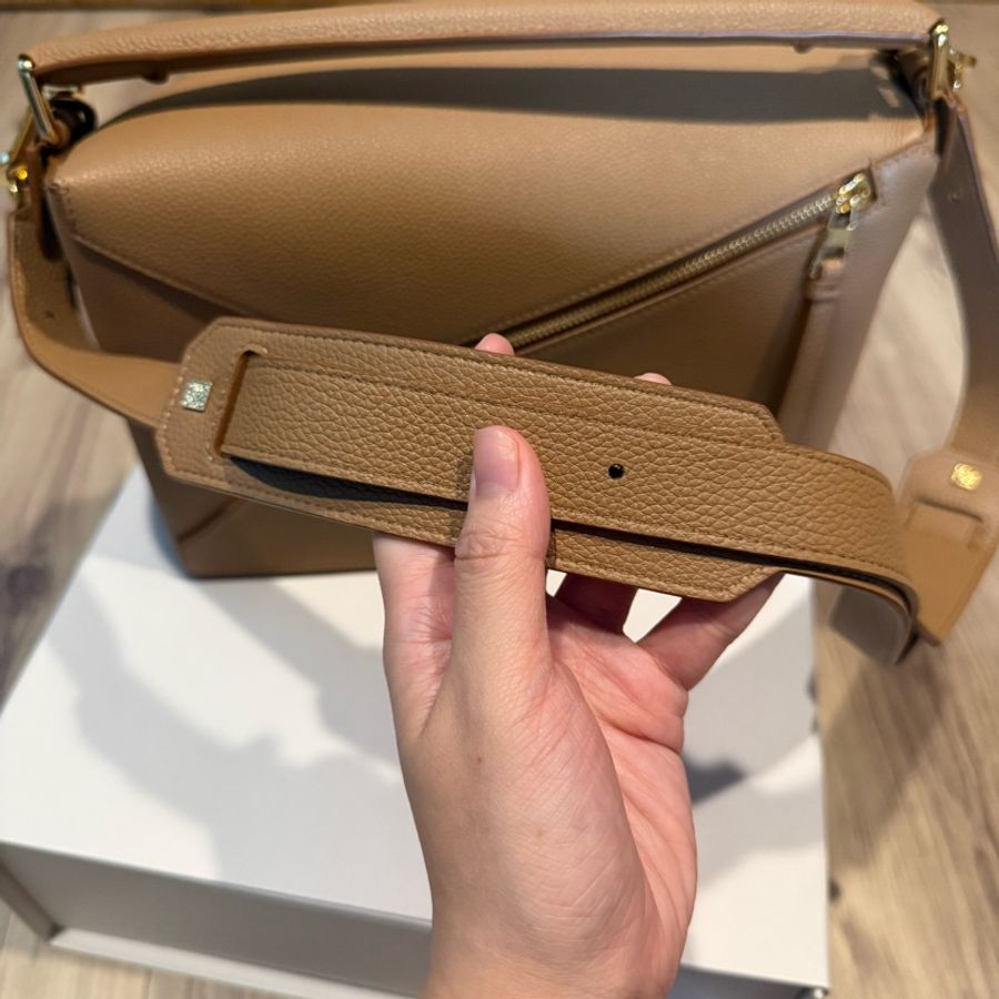 Loewe Puzzle 太妃糖色-1