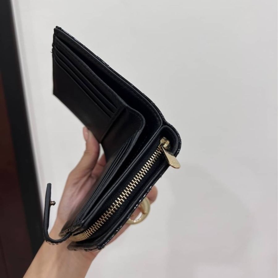 Dior 迪奧 Lady Dior藤格纹亮面 黑色經典金logo 皮夾 短夾 錢包-2