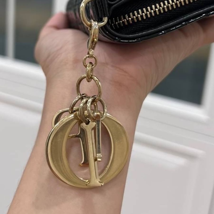 Dior 迪奧 Lady Dior藤格纹亮面 黑色經典金logo 皮夾 短夾 錢包-10