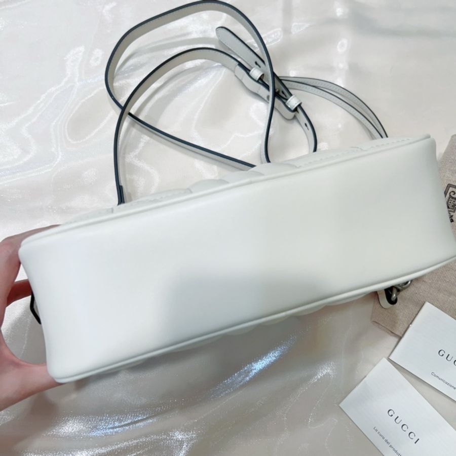 ෆ 𝙂𝙪𝙘𝙘𝙞 𝟮𝟬𝟮𝟯新款 GG Marmont相機包 珍珠白🫧-8