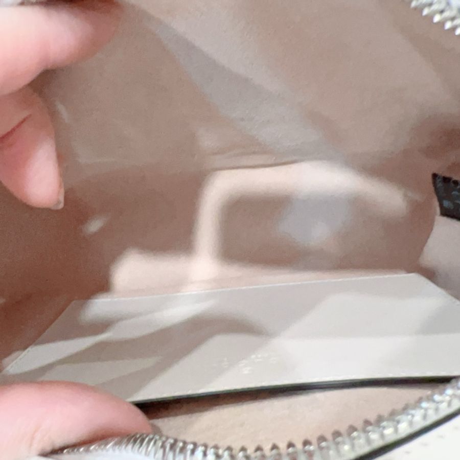 ෆ 𝙂𝙪𝙘𝙘𝙞 𝟮𝟬𝟮𝟯新款 GG Marmont相機包 珍珠白🫧-13