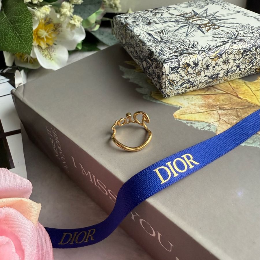 Dior Dioramour 18K金標誌鑽戒(金色)(49)-4