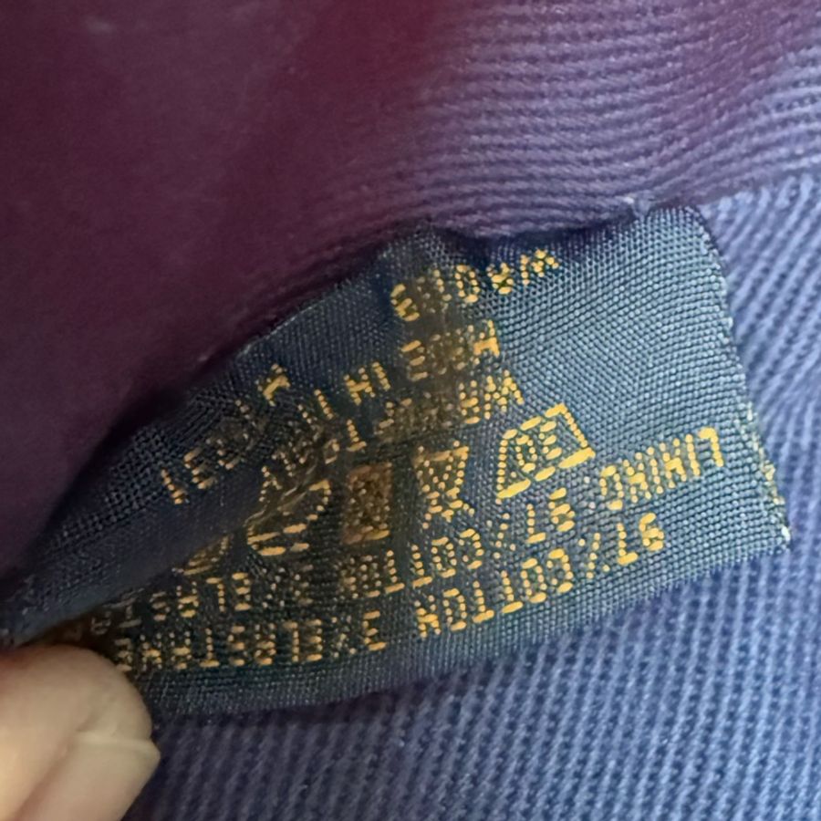 近新LV深藍滿版白色字母Logo漁夫帽-7