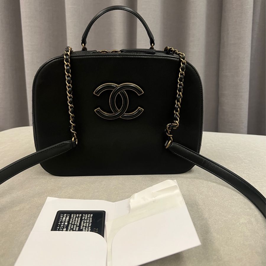 Chanel 黑色斜揹包-2