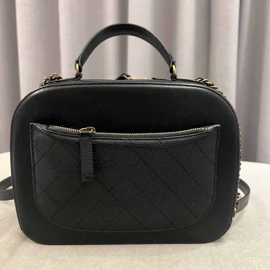 Chanel 黑色斜揹包-3
