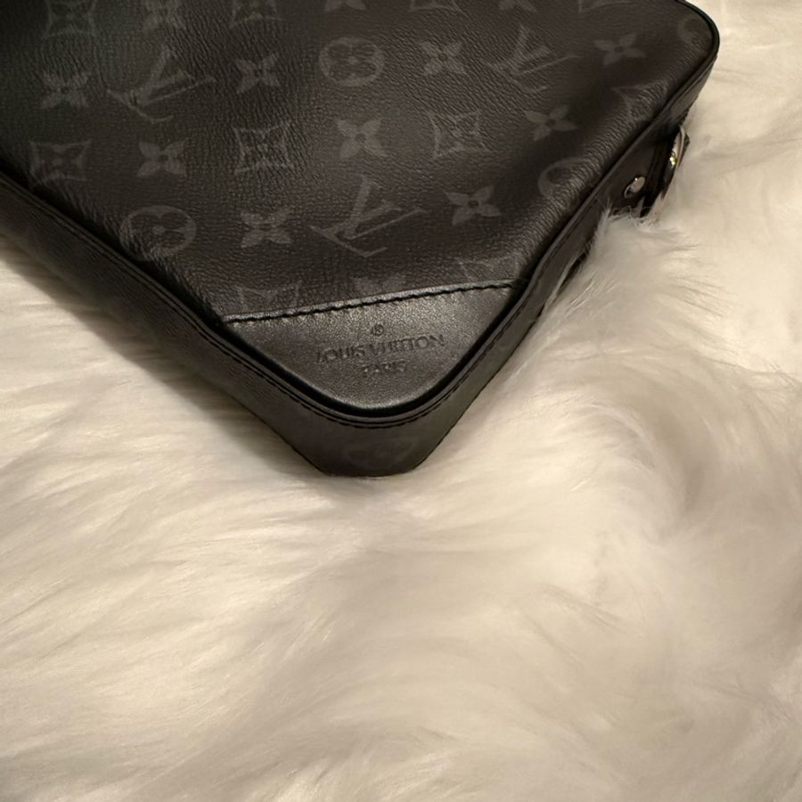 Louis Vuitton 路易威登 LV 三合一郵差包 Trio 斜背包 黑武士 灰色/黑色 近全新-4