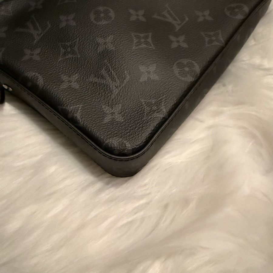 Louis Vuitton 路易威登 LV 三合一郵差包 Trio 斜背包 黑武士 灰色/黑色 近全新-5