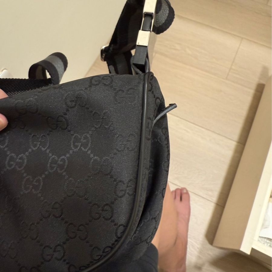 GUCCI 古馳 經典GG LOGO緹花織布胸口包/腰包-8