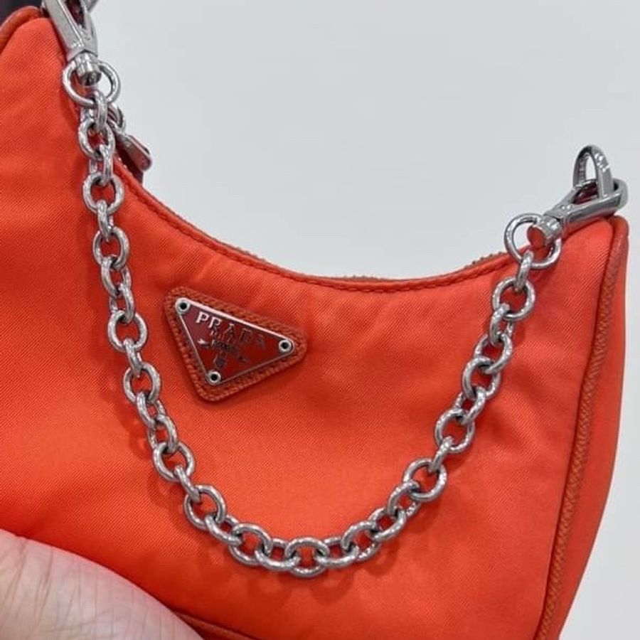 真品prada 橘色 尼龍 鏈條包 腋下包 斜背包 肩背包 手提包 帶鏈包 小廢包-16
