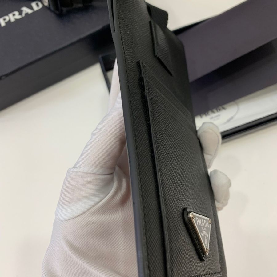 prada 黑 防刮牛皮 十字紋 掛頸 卡包 卡夾 證件夾 證件套 手機包 斜背包-9
