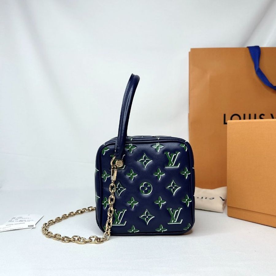 LV Square藍綠羊皮骰子包-1