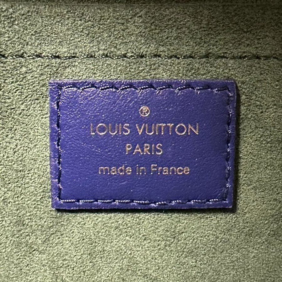 LV Square藍綠羊皮骰子包-9
