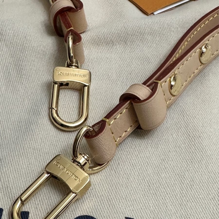 LV Néonoé BB-17