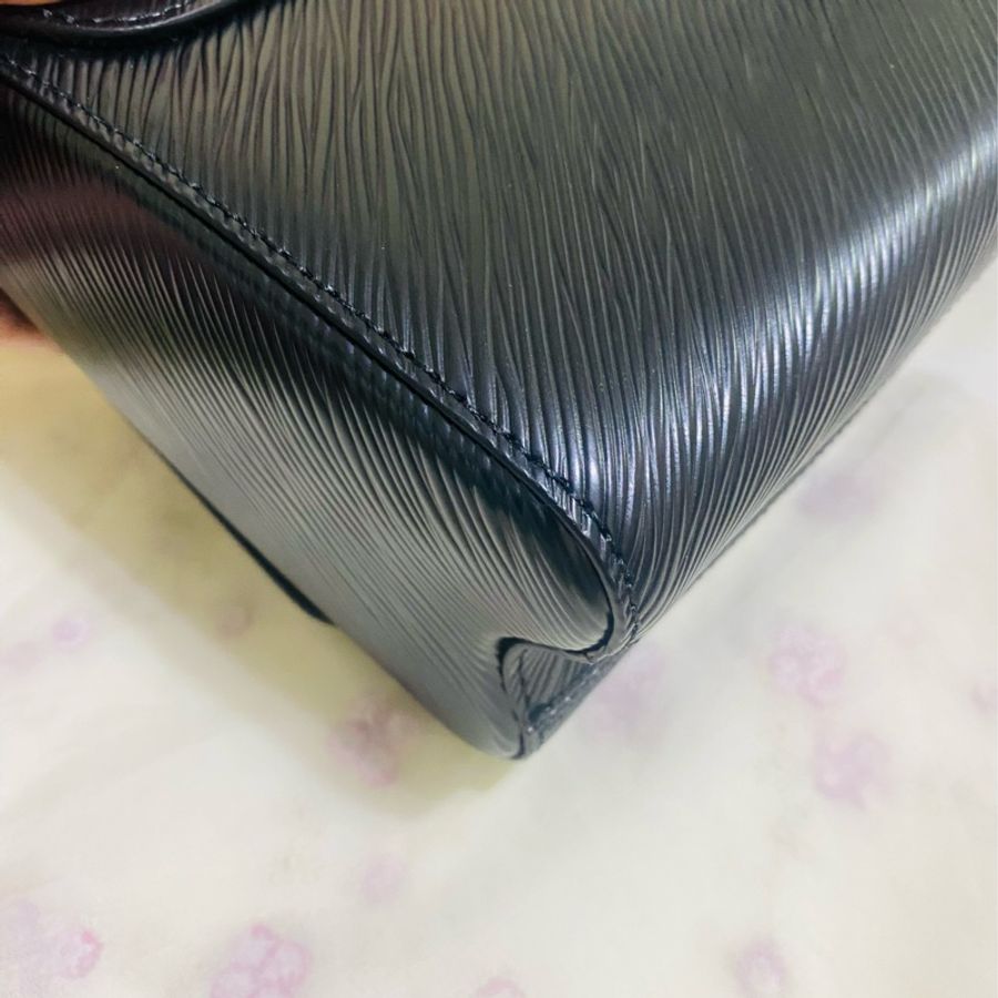 LV 草間彌生聯名款 twist 水波紋包-16