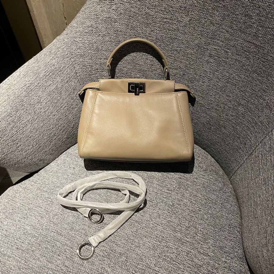 99新✨超可愛❤️ #Fendi #芬迪 #peekboo #mini #躲貓貓-5
