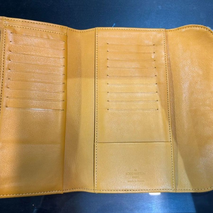 【LV經典牛仔】Louis Vuitton Portefeuille Amelia Monogram 牛仔布長夾-3