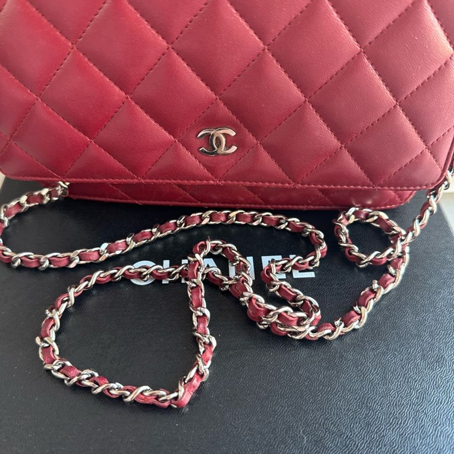 Chanel wallet on chain-9