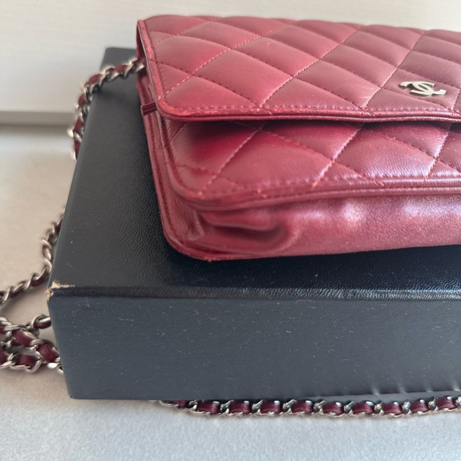 Chanel wallet on chain-11