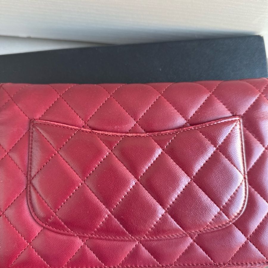Chanel wallet on chain-12
