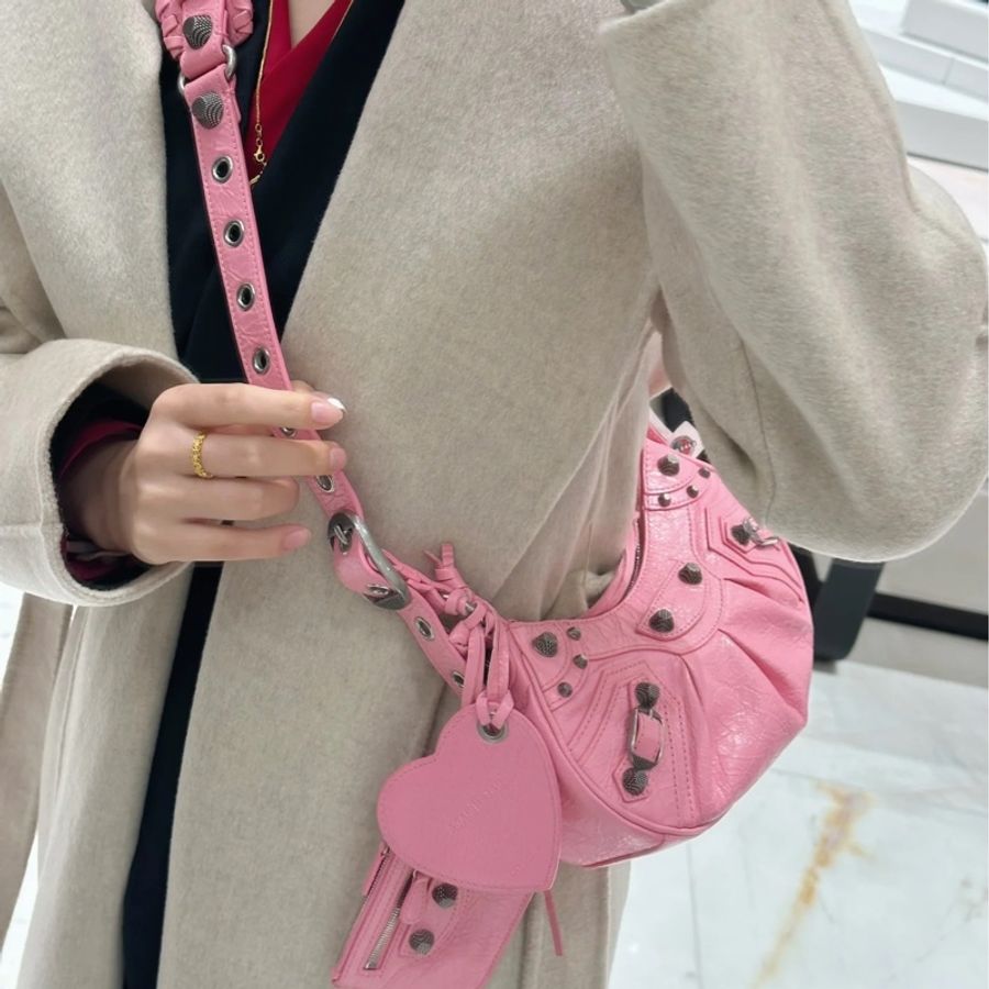 Balenciaga LeCagole月牙包XS 粉色🌸-0