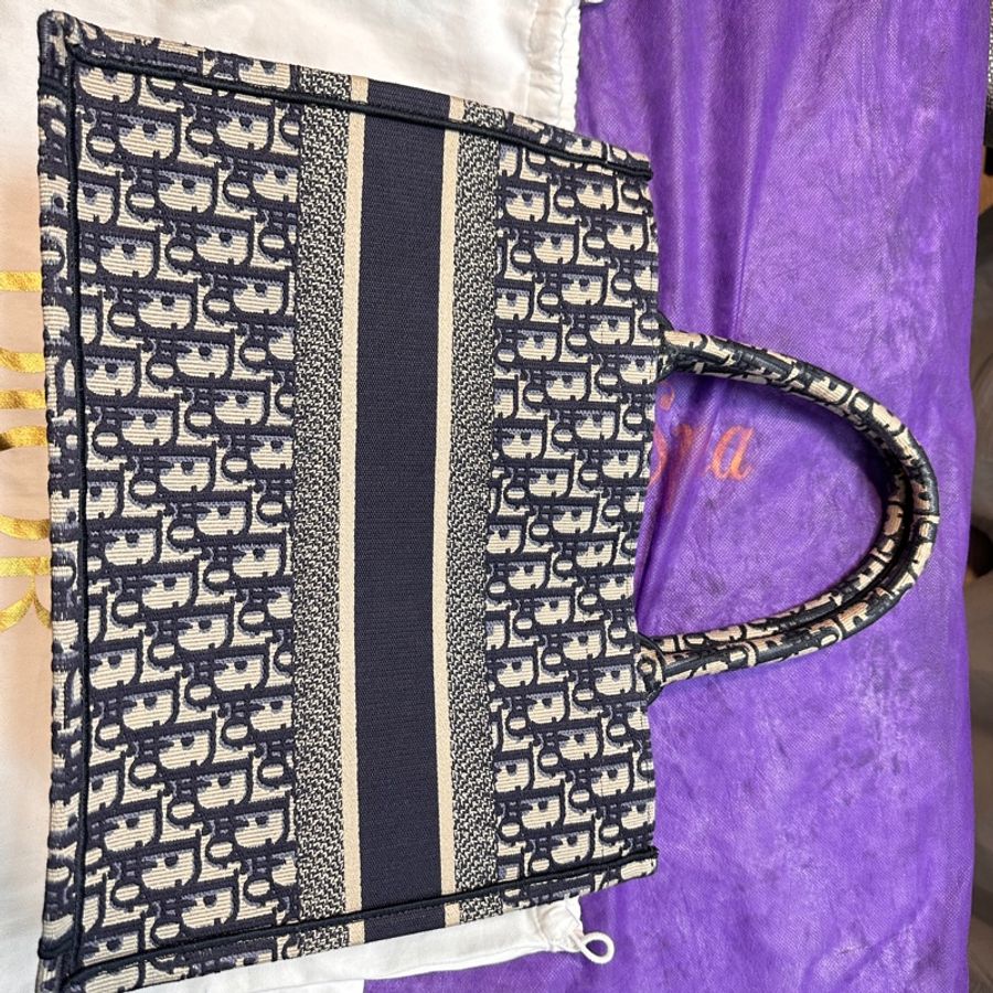 Christian Dior #DIOR老花緹花布 中號BOOK TOTE-2
