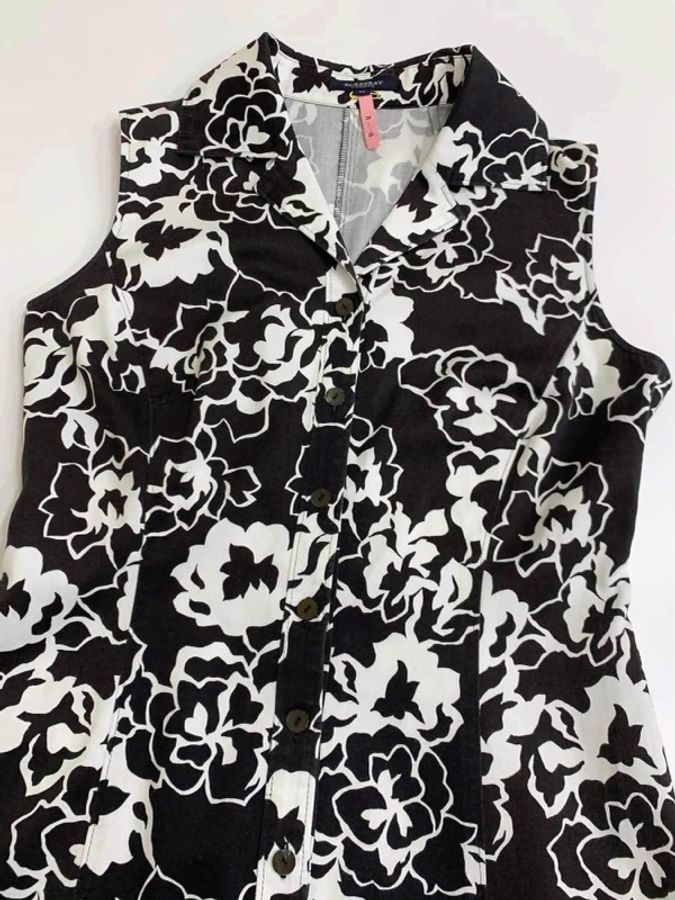 BURBERRY LONDON 深咖近黑花朵圖案無䄂洋裝-3