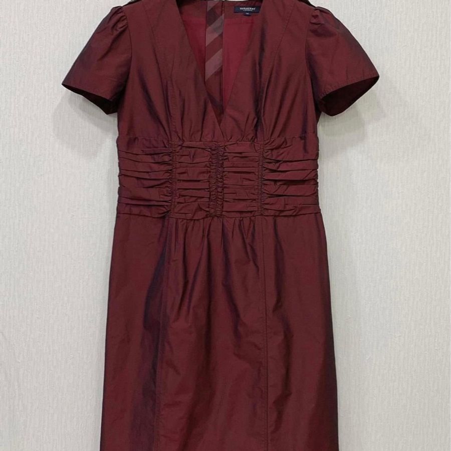 (日本製) Burberry 倫敦 暗紅色氣質洋裝(附襯裙)-1